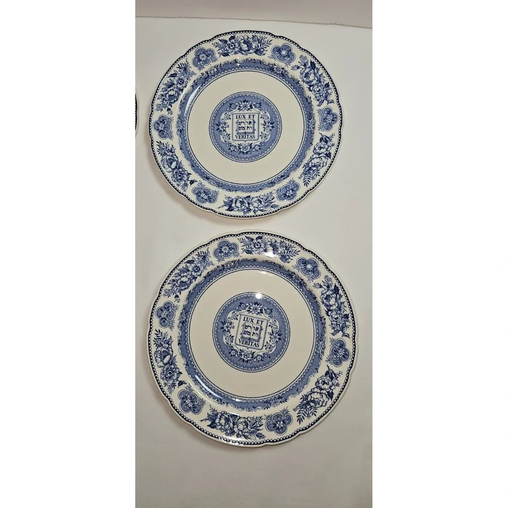 (4) VTG Wedgwood Yale University Russell House 8